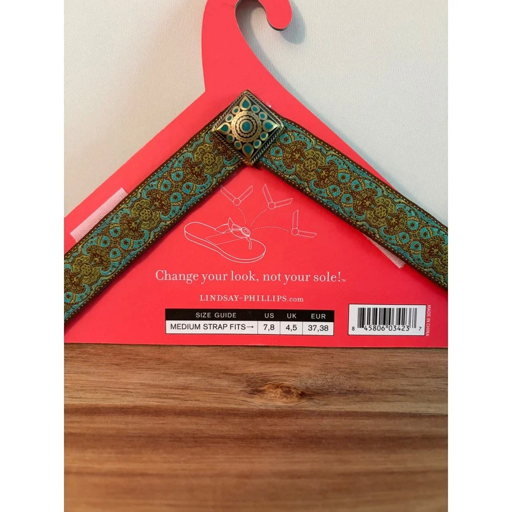 Lindsay Phillips Switch Flops Size Medium Mason Strap NEW
